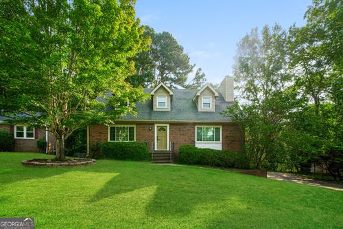 6811 Fairways Dr, Douglasville, GA, 30134-1725 | Card Image