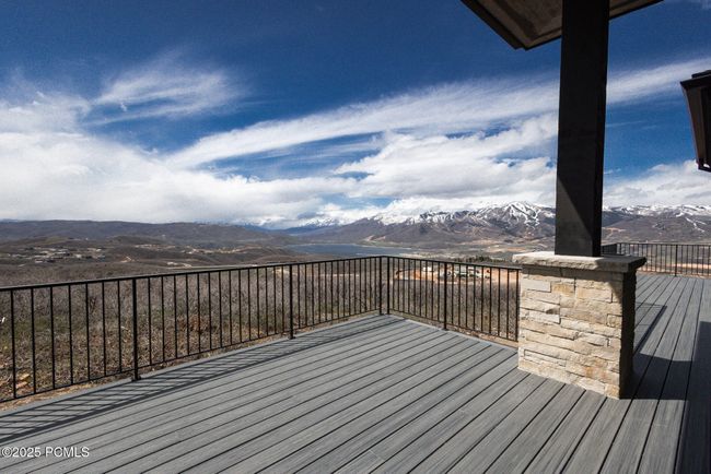 2132 E Outlaw Rd, Home with 5 bedrooms, 6 bathrooms and null parking in Hideout UT | Image 8