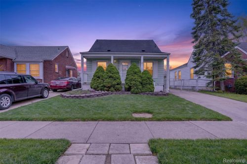 619 Highland Ave, Lincoln Park, MI, 48146-4386 | Card Image