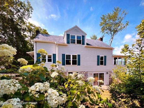 1101 Lakeview Dr, White Haven, PA, 18661-2428 | Card Image