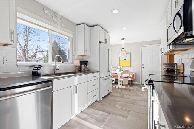 6537 S Lee Ct, House other with 5 bedrooms, 3 bathrooms and 2 parking in Centennial CO | Image 10