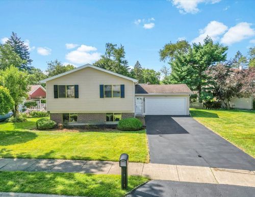 1111 Hunter St, Lombard, IL, 60148-4821 | Card Image