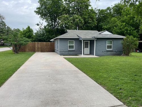 401 S Mcentire Ct, White Settlement, TX, 76108-2213 | Card Image