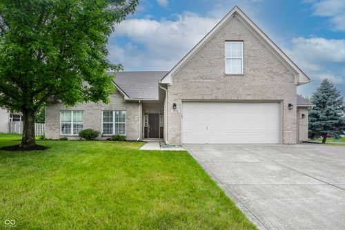 11206 Laurel Falls Ln, Fishers, IN, 46037-4318 | Card Image