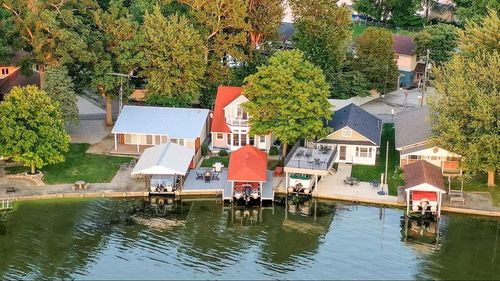 7889 Park Dr, Russells Point, OH, 43348-9646 | Card Image