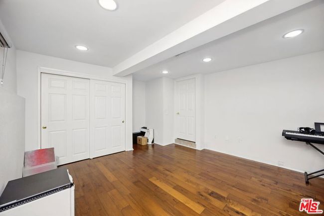 2 - 10229 Variel Ave, Condo with 3 bedrooms, 4 bathrooms and null parking in Chatsworth CA | Image 24