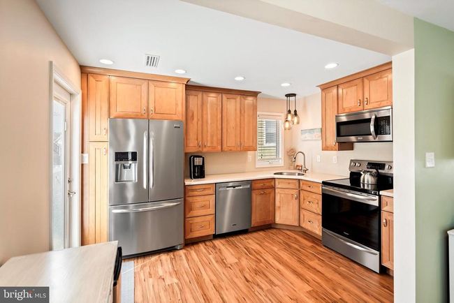 10 W Essex Ave, Home with 3 bedrooms, 3 bathrooms and null parking in Harvey Cedars NJ | Image 26