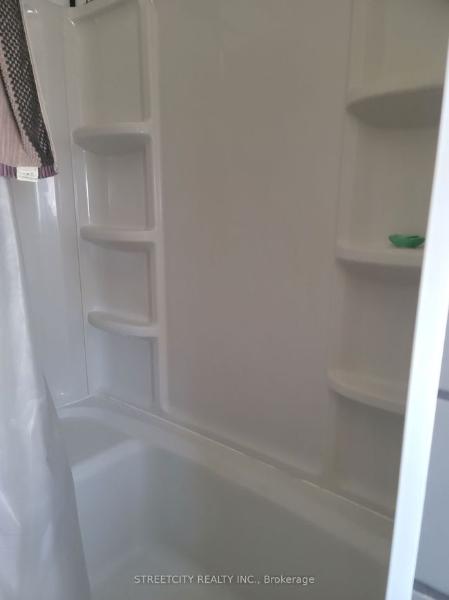 156 Maple St, House other with 2 bedrooms, 1 bathrooms and 4 parking in West Elgin ON | Image 21