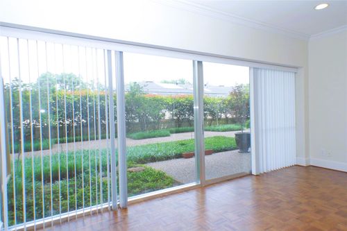 apt-g112-6211 W Northwest Hwy, Dallas, TX, 75225-3463 | Card Image