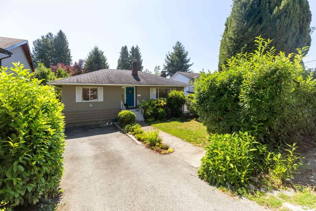 2472 Mathers Avenue, House other with 4 bedrooms, 2 bathrooms and null parking in West Vancouver BC | Image 30