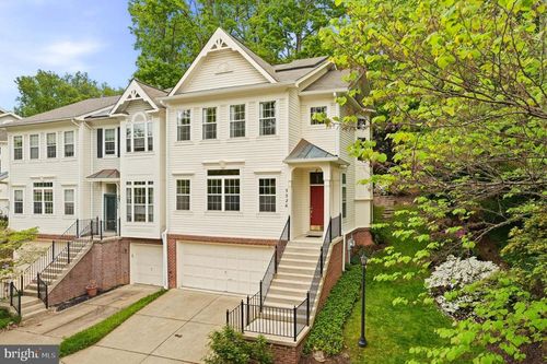 3326 Mills Crossing Pl, Kensington, MD, 20895-2146 | Card Image