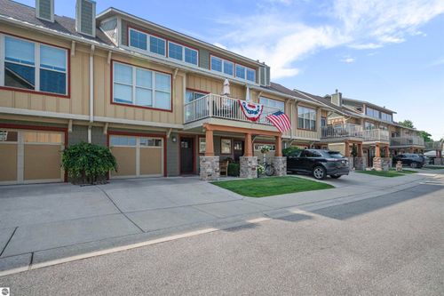 13802 S West Bayshore Drive, Traverse City, MI, 49684 | Card Image