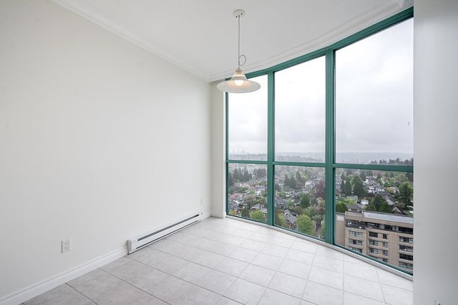 2203 - 612 Sixth Street, Condo with 2 bedrooms, 2 bathrooms and 2 parking in New Westminster BC | Image 16
