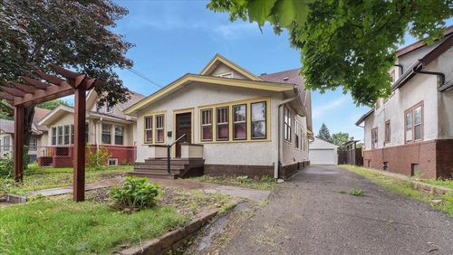 212 22nd Avenue Ne, Minneapolis, MN, 55418 | Card Image