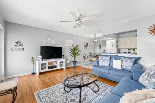 309-309 Sheffield M, West Palm Beach, FL, 33417-1541 | Card Image