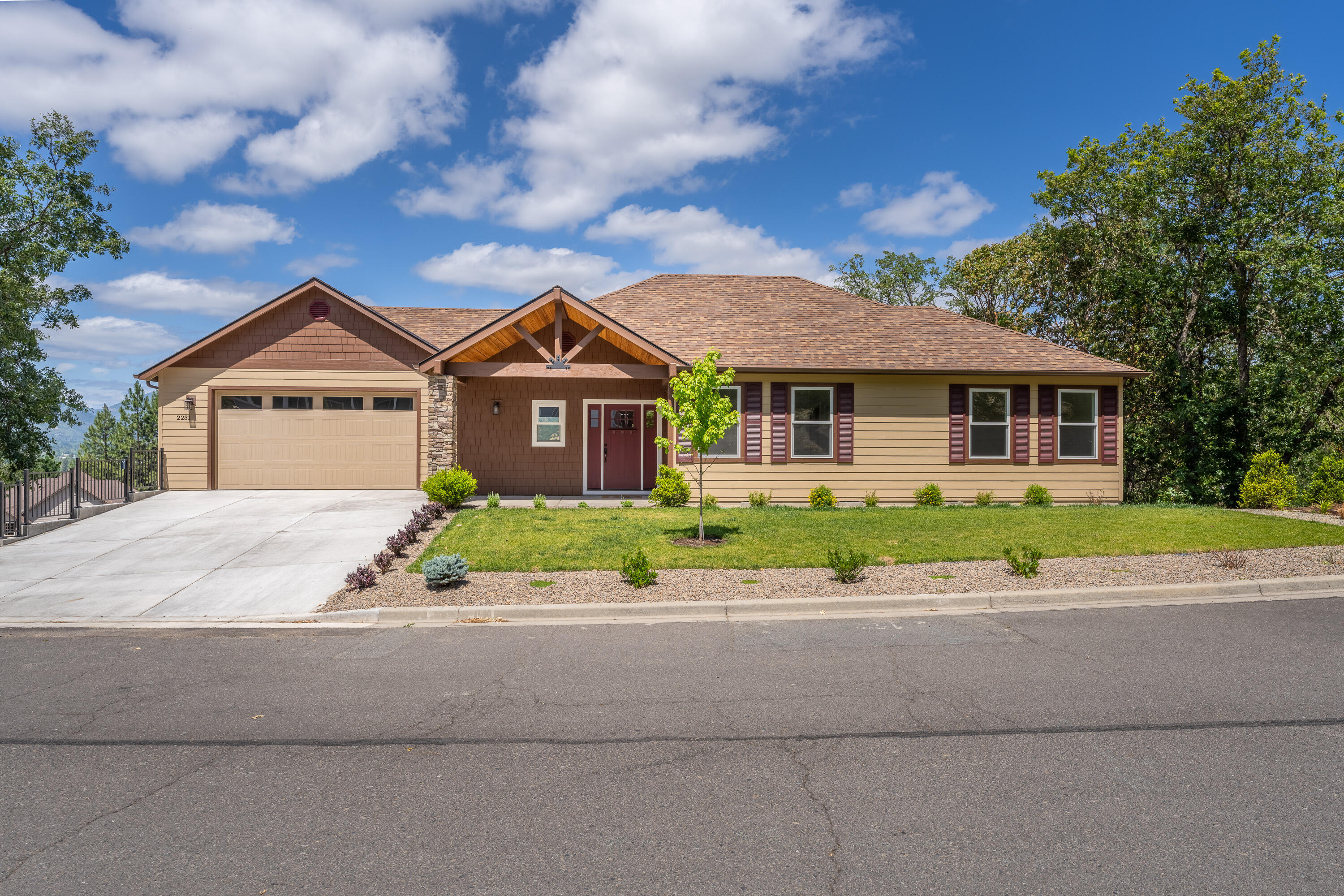 Linden Ln, Grants Pass, OR 97527