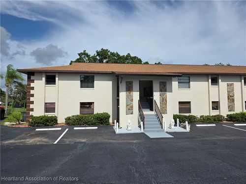 7 A Miracle Ave, Avon Park, FL, 33825-8377 | Card Image