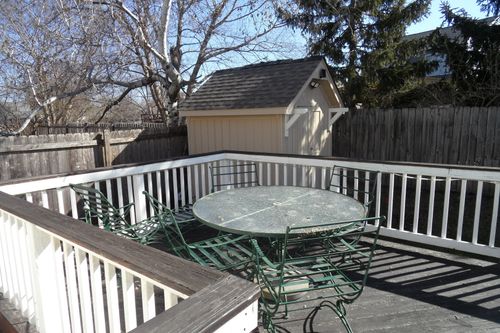 1337 Eastwood Dr, Aurora, IL, 60506-1423 | Card Image