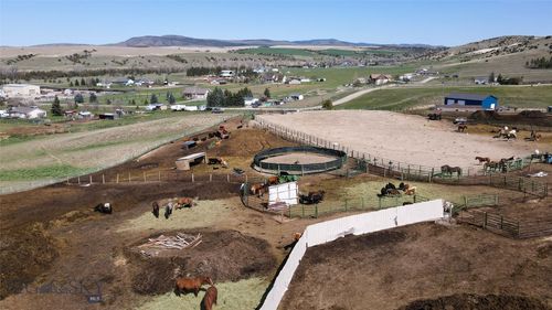 7135 Raven Dr, Belgrade, MT, 59714-8118 | Card Image