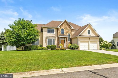 15 Heather Ct, COLUMBUS, NJ, 08022-1968 | Card Image