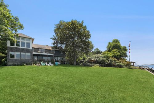 29 Bittersweet Ln, Sag Harbor, NY, 11963-1421 | Card Image