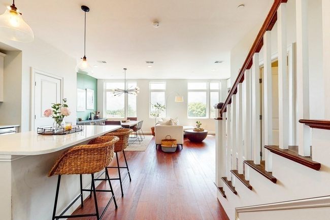 UNIT-403 - 170 W Broadway, Condo with 2 bedrooms, 2 bathrooms and 2 parking in Boston MA | Image 4