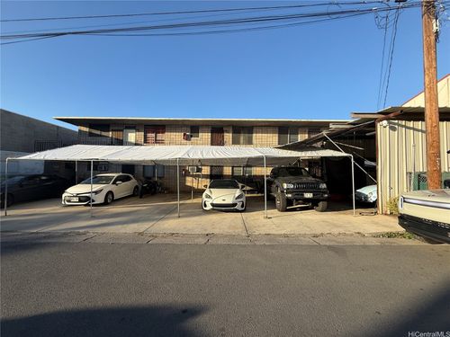 2135 Bannister Pl, Honolulu, HI, 96819-2322 | Card Image