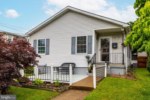 2467 Avondale Ave, ABINGTON, PA, 19001-4202 | Card Image
