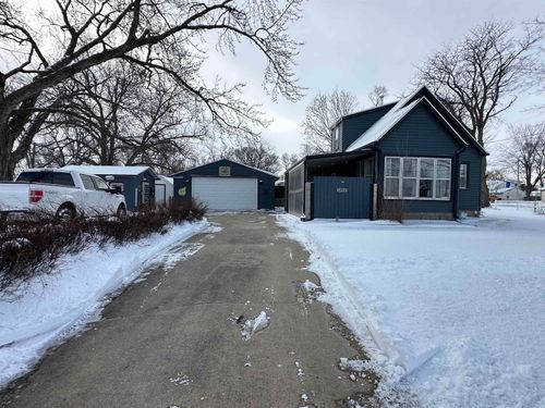 1012 Central Ave, Evansdale, IA, 50707-1212 | Card Image