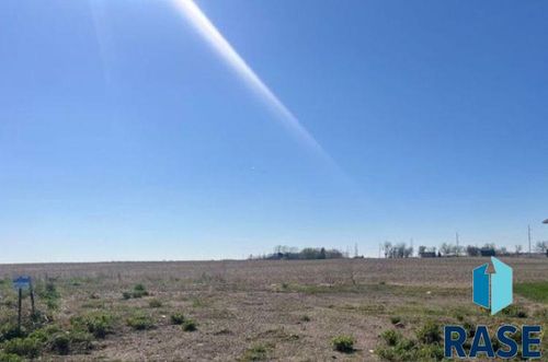 709 W Opal Ln, Hartford, SD, 57033-5756 | Card Image