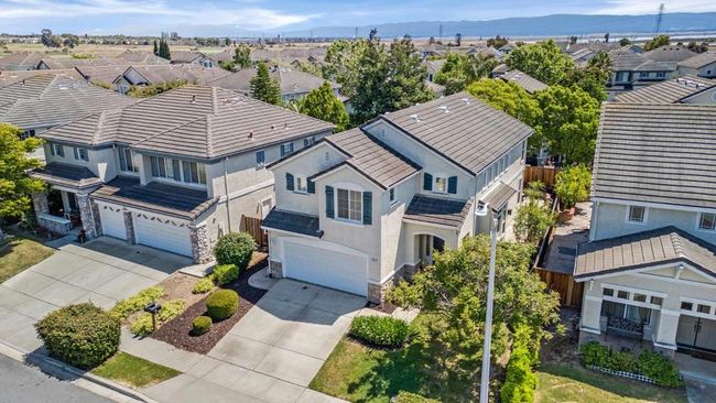 36075 Crystal Springs Dr, House other with 4 bedrooms, 3 bathrooms and 2 parking in Newark CA | Image 6