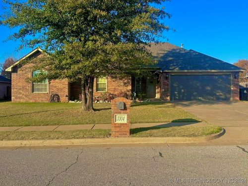 3304 E Hudson Street, Broken Arrow, OK, 74014 | Card Image