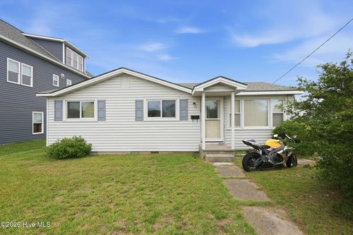 1106 Avery St, Morehead City, NC, 28557-3735 | Card Image
