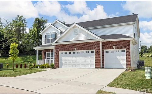 1024 Miremont Dr, Manchester, MO, 63011-4340 | Card Image