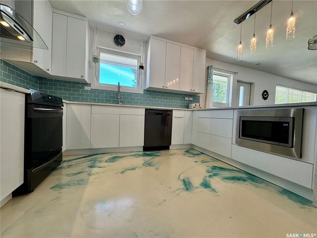 212 Taylor Ave, House other with 4 bedrooms, 2 bathrooms and 4 parking in Springside SK | Image 8