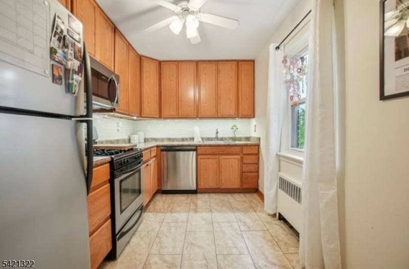 Residential Lease in Belleville Twp. 3