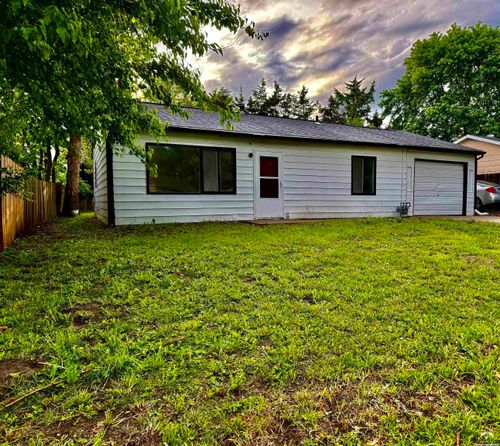 1531 Wedgewood Dr, Lawrence, KS, 66044-4451 | Card Image