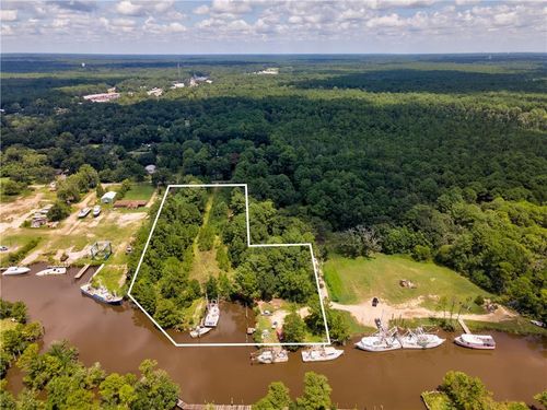 8545 E Davenport St, Bayou La Batre, AL, 36509-2119 | Card Image