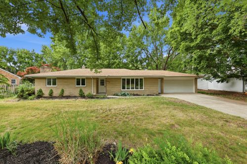 672 Jakway Avenue, Benton Harbor, MI, 49022 | Card Image