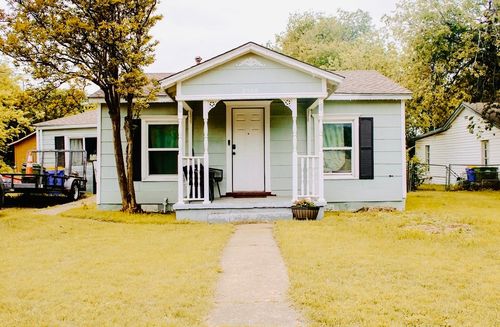 8508 Hanon Dr, White Settlement, TX, 76108-2321 | Card Image