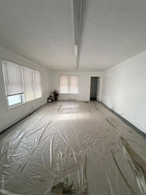 11700 Merriman Rd, Livonia, MI, 48150-1916 | Card Image