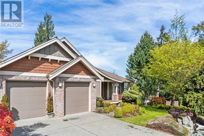 2240 Leighton Rd, House other with 5 bedrooms, 3 bathrooms and 2 parking in Nanaimo BC | Image 2