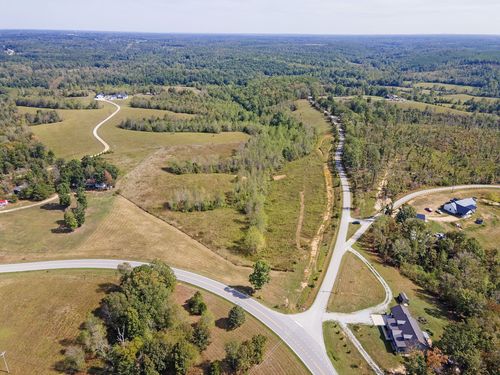 2047 Buffalo Rd, Hohenwald, TN, 38462-5671 | Card Image