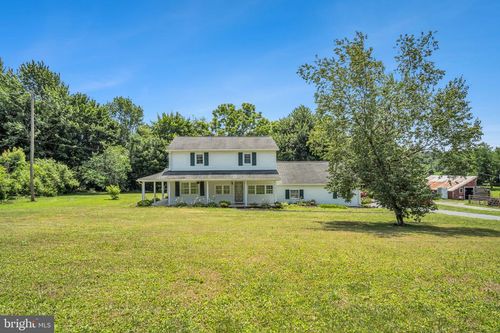 223 Peach Glen Rd, GARDNERS, PA, 17324-8951 | Card Image