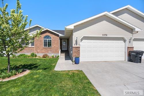 1172 Midway Ave, Ammon, ID, 83406-4584 | Card Image