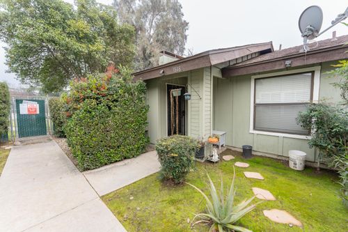 1848 E Vassar Dr, Visalia, CA, 93292-5162 | Card Image