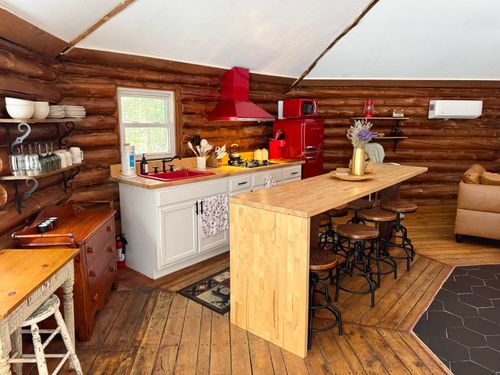 438 Old Bradley Rd, St. Johnsbury, VT, 05819-8727 | Card Image