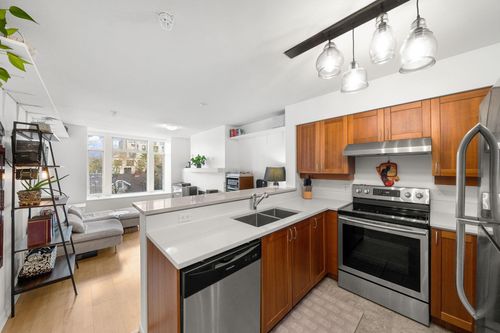 301-3727 W 10th Ave, Vancouver, BC, V6R2G5 | Card Image