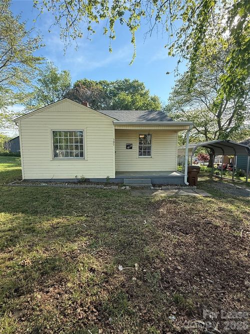 509 Rhyne St, Lincolnton, NC, 28092-2459 | Card Image