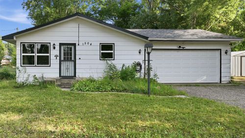 1504 Folsom Street, Eau Claire, WI, 54703 | Card Image
